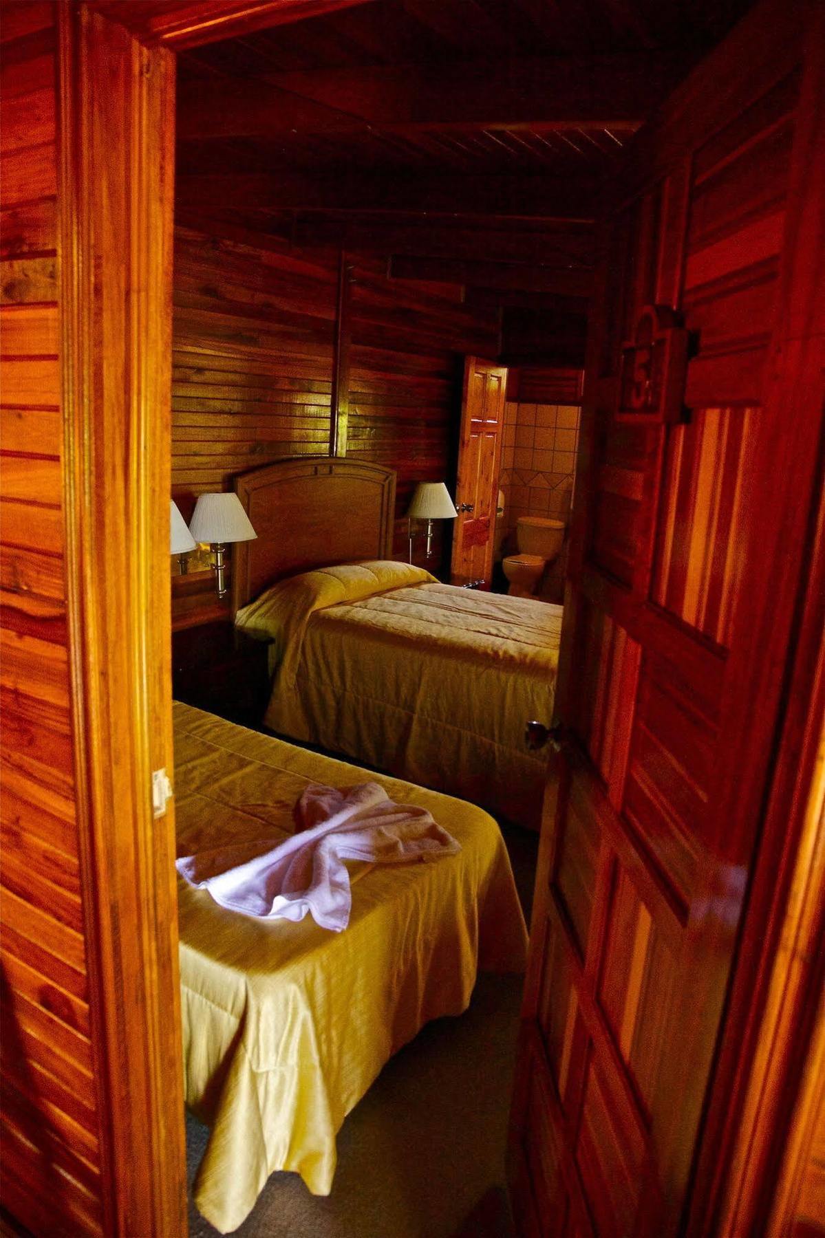 Santa Elena Lodge Cuajiniquil Eksteriør billede