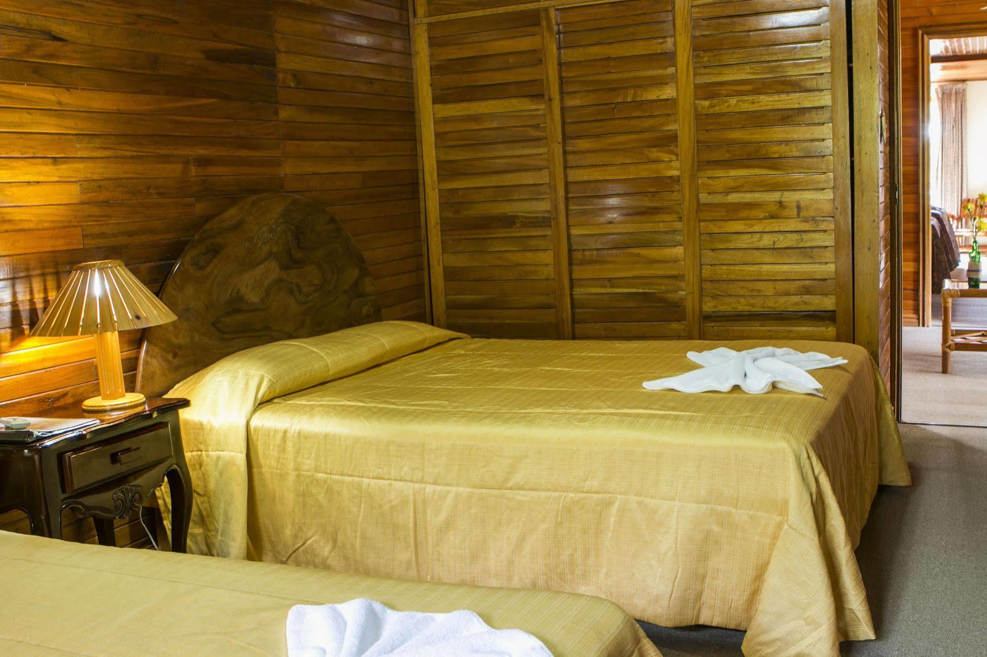 Santa Elena Lodge Cuajiniquil Eksteriør billede