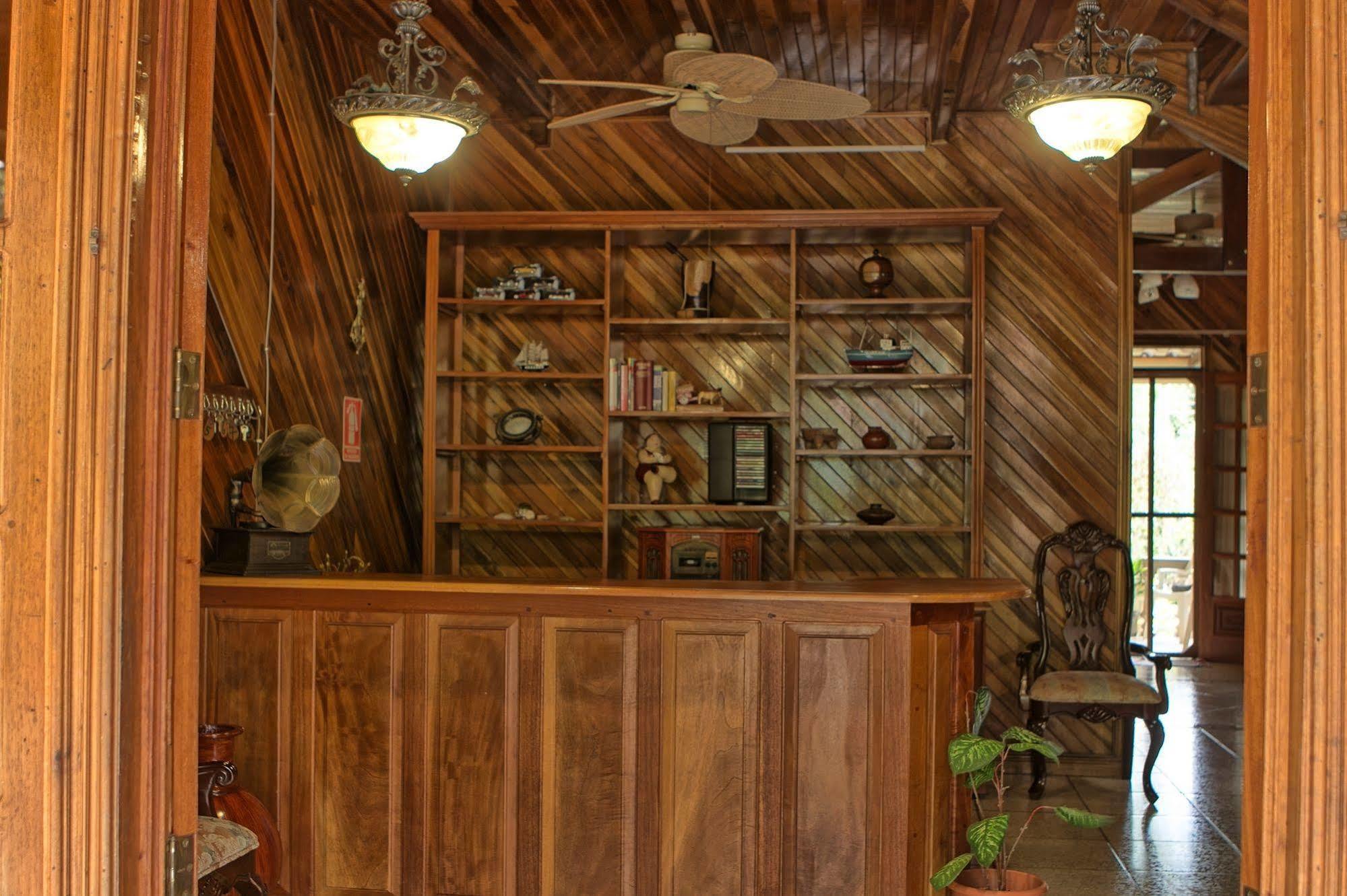 Santa Elena Lodge Cuajiniquil Eksteriør billede